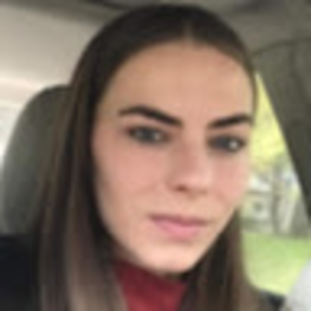 Meet your Posher, Briana